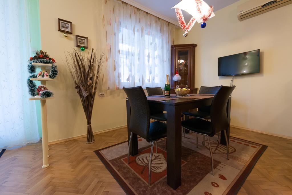 Sea Garden Plaza Apartment - Free Parking Burgas Zewnętrze zdjęcie